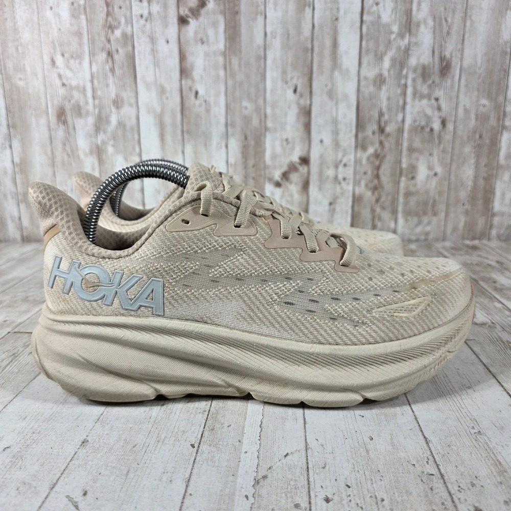 Hoka Clifton 9 Womens Running Shoes Sandstone Eggnog 1127896 SSEG Size 9B